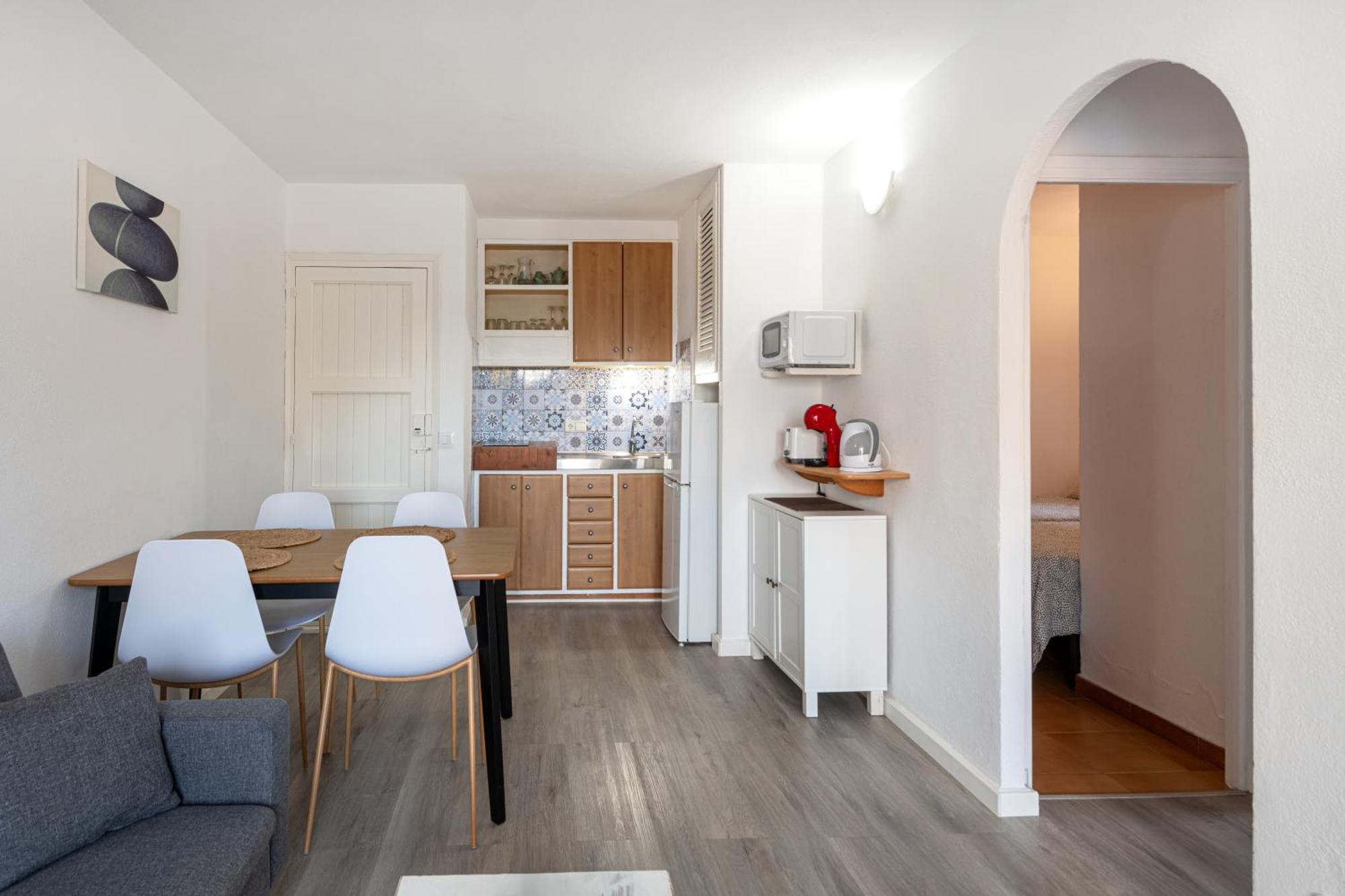 Menorca Sol Isla Apartment Arenal d'en Castell Ngoại thất bức ảnh