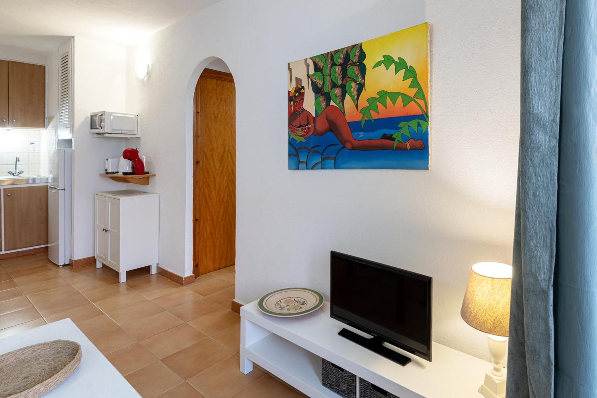 Menorca Sol Isla Apartment Arenal d'en Castell Ngoại thất bức ảnh